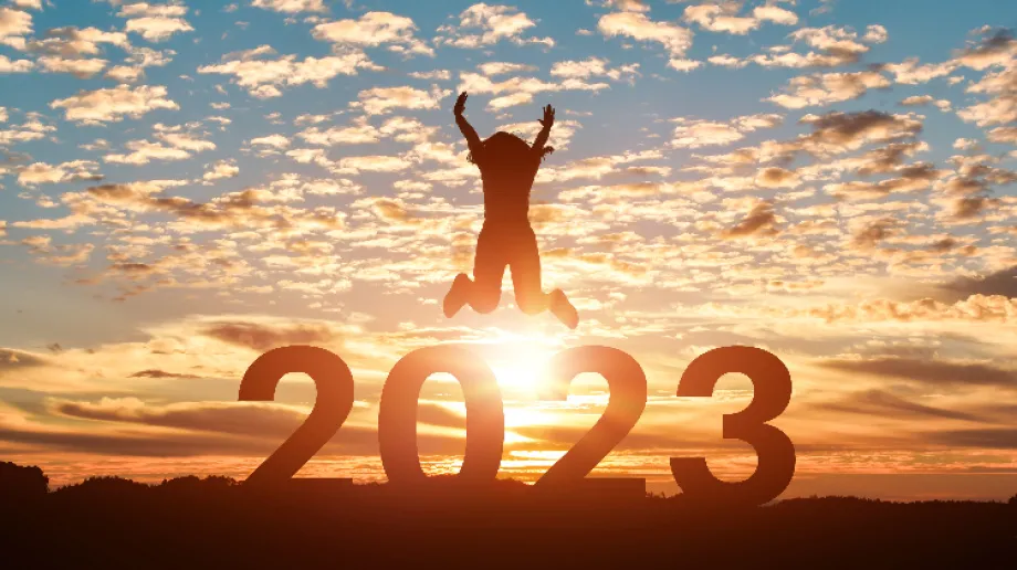 Każdy nowy rok niesie ze sobą wiele zmian - zazwyczaj wzrastają ceny, ale też możemy liczyć na podwyżki pensji minimalnej. Zmieniają się t