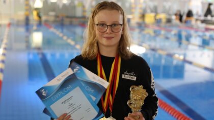 Ostrów Mazowiecka - Zuzanna Zecer to wielka nadzieja ostrołęckiego pływania. Mło