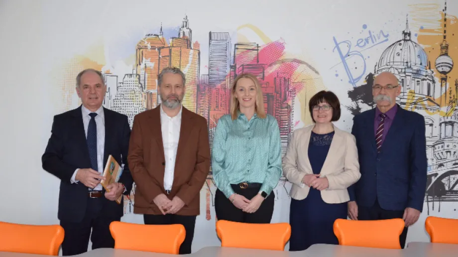 Fot. Zespół Szkół nr 2 im. Powstańców Styczniowych w Ostrowi Mazowieckiej