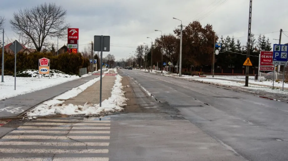 W niedzielę, na południu, zachodzie i w centrum kraju oczekujemy dużego zachmurzenia z opadami śniegu o natężeniu 1-3 cm. W pozostałych regi