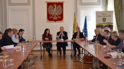 Ostrów Mazowiecka - Do Ostrowi Mazowieckiej przybyli ważni goście, którzy poprow