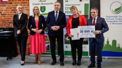 Ostrów Mazowiecka - Przedstawiciele samorządów z powiatu ostrowskiego oraz wyszk