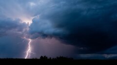 Ostrów Mazowiecka - Po południu nad regionem mogą przetoczyć się gwałt