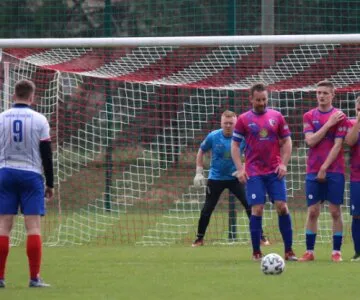 Iskra Zaręby Kościelne kontynuuje zimowe przygotowania i w niedzielę rozegra kol