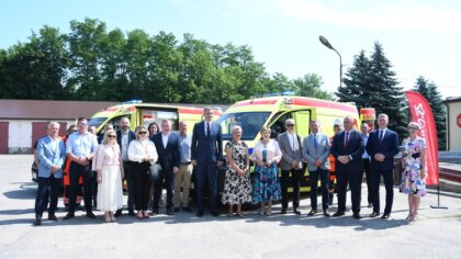 Ostrów Mazowiecka - Dwa nowoczesne ambulanse ratunkowe wraz z wyposażeniem trafi