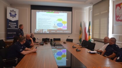 Ostrów Mazowiecka - W sali konferencyjnej Starostwa Powiatowego w Ostrowi Mazowi