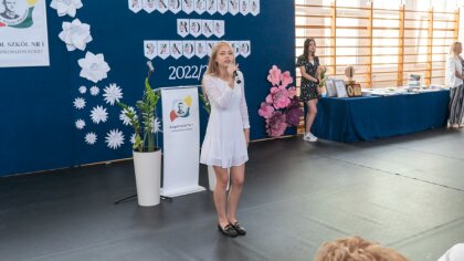 Ostrów Mazowiecka - O godzinie 9:30 dnia 23 czerwca 2023 roku, dzwonek szkolny o