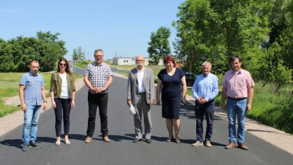 Ostrów Mazowiecka - Zakończono prace nad przebudową drogi powiatowej nr 2607W, ł