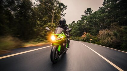 Ostrów Mazowiecka - Jazda motocyklem to dla wielu pasja, wolność i adrenalina. U
