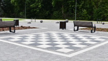 Ostrów Mazowiecka - Długo oczekiwane prace na zagospodarowanie terenu wokół budy