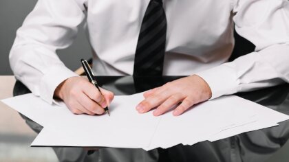 Ostrów Mazowiecka - Burmistrz Miasta Ostrów Mazowiecka ogłosił przetarg ustny ni