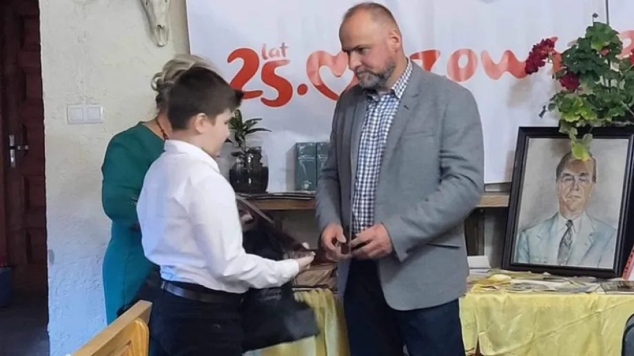 Fot. Szkoła Podstawowa im. Ojca Świętego Jana Pawła II w Bogutach-Piankach