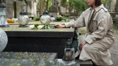 Zbliża się Dzień Wszystkich Świętych. Policja apeluje o ostrożność na cmentarzach