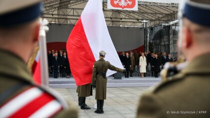 Ostrów Mazowiecka - Czy Polki i Polacy identyfikują się z własnym narodem? Czym