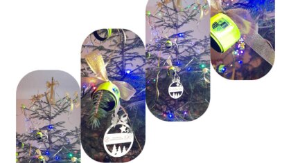 Ostrów Mazowiecka - Odblaskowa choinka w recepcji ostrowskiej komendy jest już t