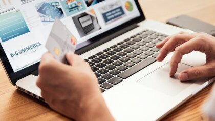 Ostrów Mazowiecka - Blisko 70 proc. Polaków nie wierzy sklepom internetowym, prz