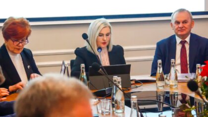 Ostrów Mazowiecka - Starostwo Powiatowe w Ostrowi Mazowieckiej informuje o zwoła