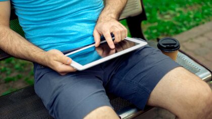 Ostrów Mazowiecka - Krótkie spodenki to niezbędny element odzieży roboczej w okr