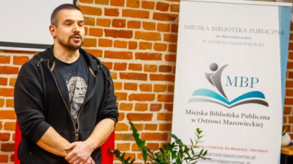 Ostrów Mazowiecka - Wtorkowy wieczór zebrał wielu chętnych do rozmowy na ważny t