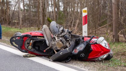 Ostrów Mazowiecka - Ranny kierowca jednośladu trafił do szpitala po zderzeniu z 