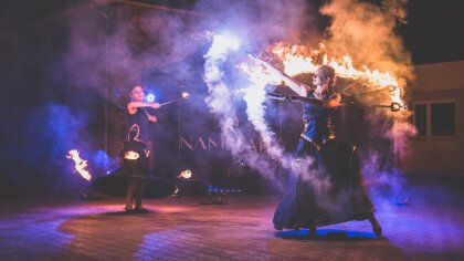 Ostrów Mazowiecka - Pokaz z udziałem ognia i świateł led w wykonaniu grupy Nam-T