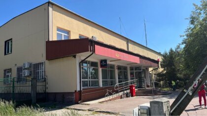 Ostrów Mazowiecka - Pracownicy Poczty Polskiej przeprowadzili strajk ostrzegawcz
