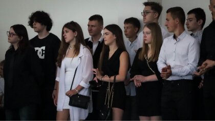 Ostrów Mazowiecka - Uczniowie kończą dziś naukę, przed nimi wakacje i upragniony