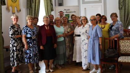 Ostrów Mazowiecka - W ostrowskim ratuszu odbyły się wybory do Rady Seniorów. Spo