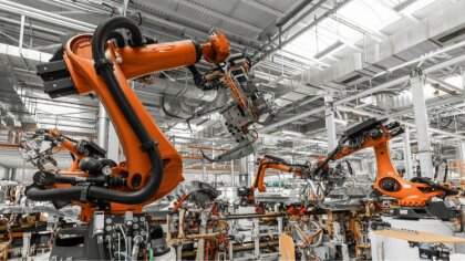 Ostrów Mazowiecka - Roboty od dawna kojarzą się z masową produkcją i powtarzalny