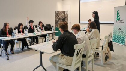 Ostrów Mazowiecka - Zainaugurowano kolejną edycję Ostrowskiej Szkoły Debaty, pro