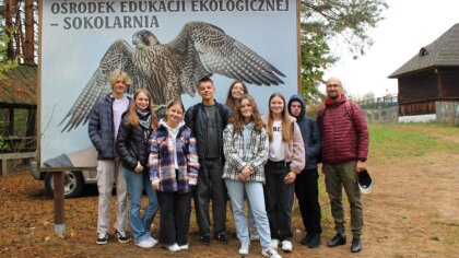 Ostrów Mazowiecka - Grupa uczniów z klas 1B i 1C Liceum Ogólnokształcącego w Ost