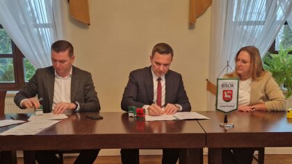 Ostrów Mazowiecka - Burmistrz gminy Brok podpisał umowę na realizację modernizac