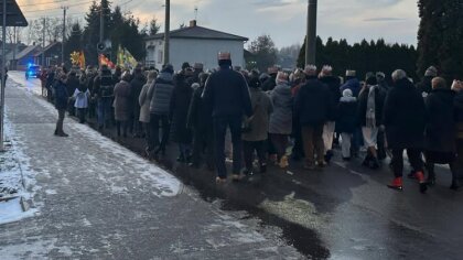 Ostrów Mazowiecka - Ulicami Prostyni odbył się uroczysty Orszak Trzech Króli, zo