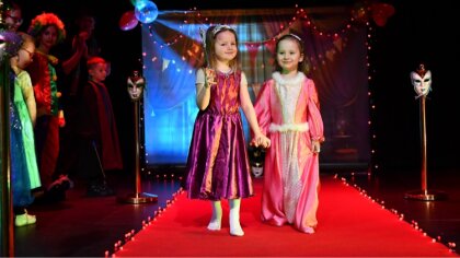 Ostrów Mazowiecka - Bal karnawałowy pełen tańca, uśmiechów i bajkowych strojów –