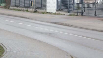 Ostrów Mazowiecka - Radny Paweł Pecura, skierował do burmistrza Huberta Betlejew