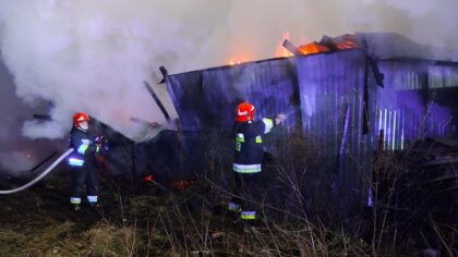 Ostrów Mazowiecka - Pożar w Zakrzewie-Kopijkach wybuchł w nocy, stwarzając poważ