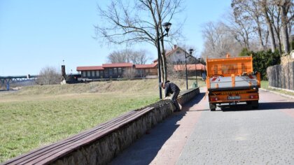 Ostrów Mazowiecka - Z początkiem kwietnia w Broku ruszyły wiosenne porządki. Ref