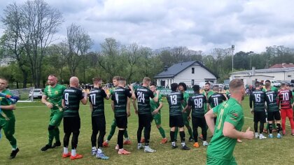 Ostrów Mazowiecka - Bardzo dobry mecz piłkarzy z Ostrowi Mazowieckiej. Ekipa Rob