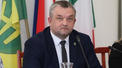 Ostrów Mazowiecka - Burmistrz Hubert Betlejewski ogłosił plany przeniesienia cor