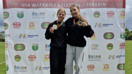 Ostrów Mazowiecka - Uczennice oddziału sportowego z klasy VI Szkoły Podstawowej 