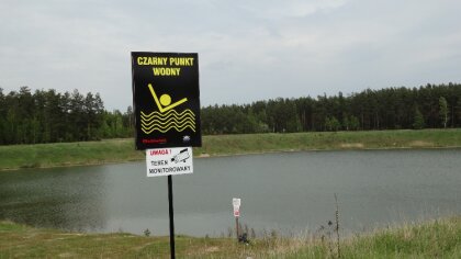 Ostrów Mazowiecka - Miejsca oznaczone tablicą z czarnym punktem wodnym nie są pr