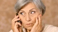 73-latka przekazała oszustom oszczędności i straciła ogromną sumę pieniędzy!