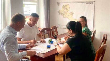 Ostrów Mazowiecka - Sale lekcyjne, łazienki, stołówka, a nawet podjazd dla osób 