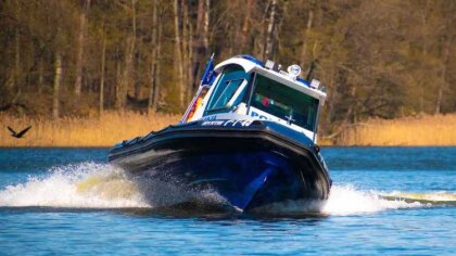 Ostrów Mazowiecka - Dwóch pijanych mężczyzn szalało na skuterze wodnym po jezior