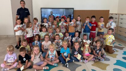 Ostrów Mazowiecka - Mimo że wakacje powoli dobiegają końca, ostrowscy policjanci