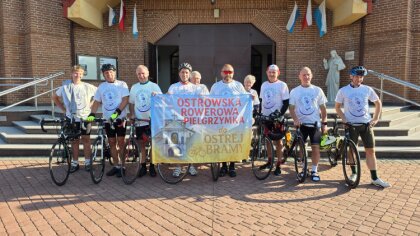 Ostrów Mazowiecka - Radość, śpiew i modlitwa towarzyszyły rowerzystom, którzy pr