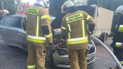 Ostrów Mazowiecka - W Wąsewie doszło do pożaru samochodu osobowego. Na miejsce n