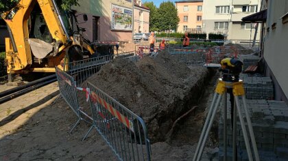 Ostrów Mazowiecka - Trwają intensywne prace przy budowie nowego przyłącza ciepln