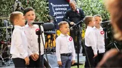 Ostrów zaśpiewa patriotycznie. Wystąpią dzieci i zespół Mixtoura