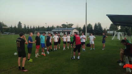 Ostrów Mazowiecka - Nie tak miało być. Piłkarze MKS-u II Małkinia wybrali się na